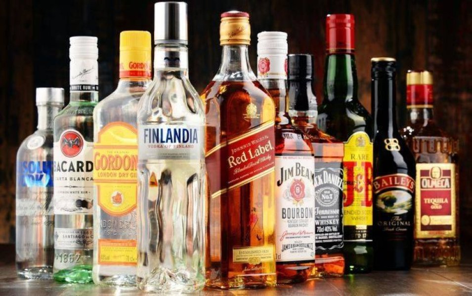 Alkoqollu içkilərin aşağı qiymətə satılmasına görə yeni cərimə müəyyənləşir