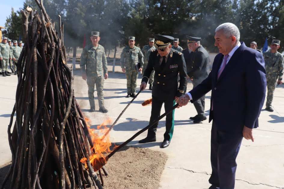 Hərbi Prokurorluq işçiləri Novruz bayramı ilə əlaqədar Müdafiə Nazirliyinin hərbi hissələrində olublar -