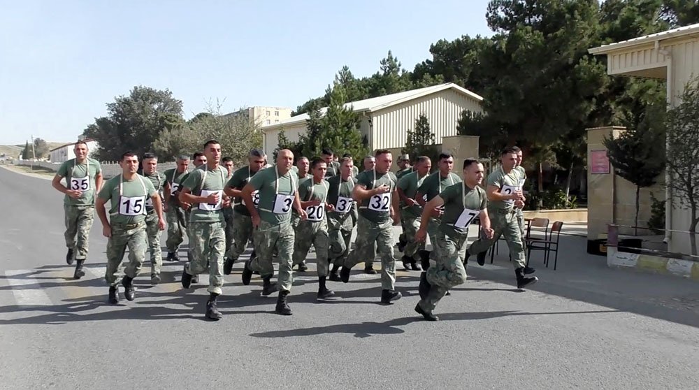 Hərbi qulluqçuların fiziki hazırlığına xüsusi diqqət yetirilir -