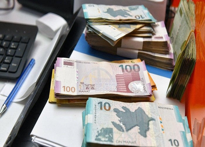 İcazəsiz taksi sifarişi operatoru kimi fəaliyyət göstərənlərin 40 min manat cərimələnməsinə dair layihə ilk oxunuşdan keçib