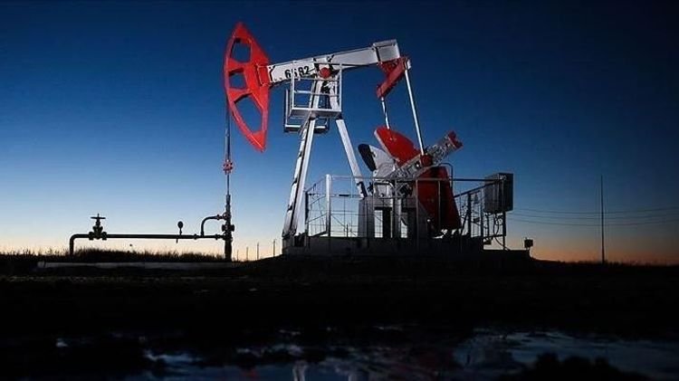 İraq neft ixracını sutkada 3,3 min barrelə endirməyi planlaşdırır