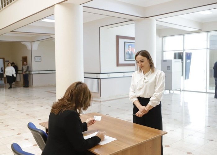 Naxçıvanda bağçalarda vakant olan müdir vəzifəsinə işə qəbul üçün test imtahanı təşkil olunub -