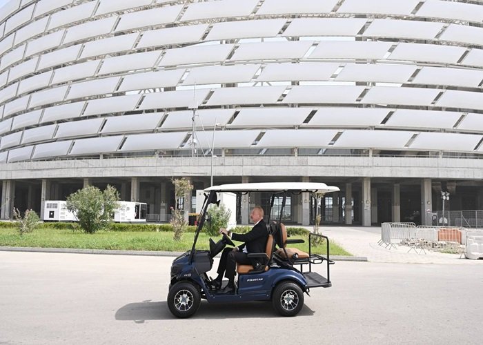 Prezident Bakı Olimpiya Stadionunun ərazisində COP29-a hazırlıqla bağlı görülən işlərlə tanış olub -