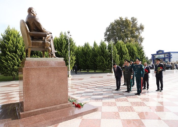 Xanlar Vəliyev Dövlət Sərhəd Xidmətinin hərbi qulluqçuları ilə görüşüb -